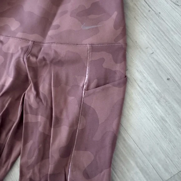 Nike Dri-FIT Camo 7/8 Leggings - Picture 2 of 4